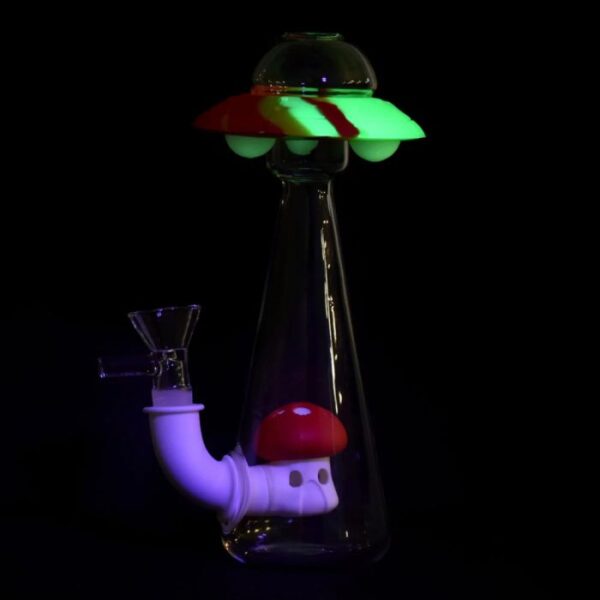 UFO Glass & Silicone Glow in the Dark Bong - Image 3